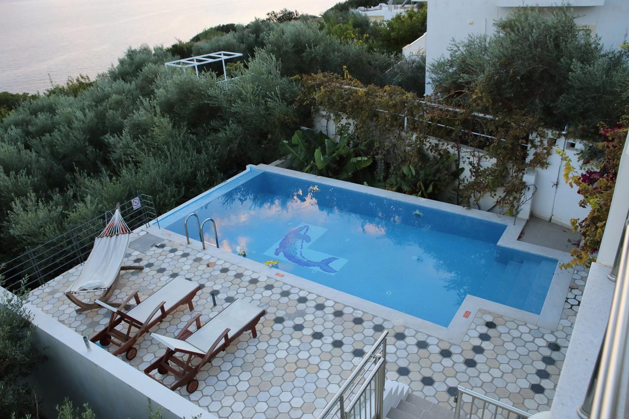 Euphoria - South Crete * Achlia
